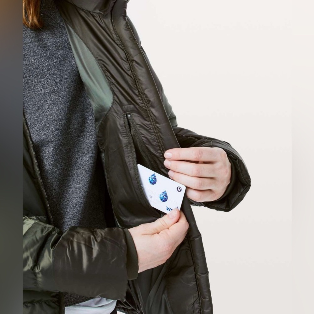 2018 Lululemon Cloudscape Puffer Jacket Coat Dark… - image 7